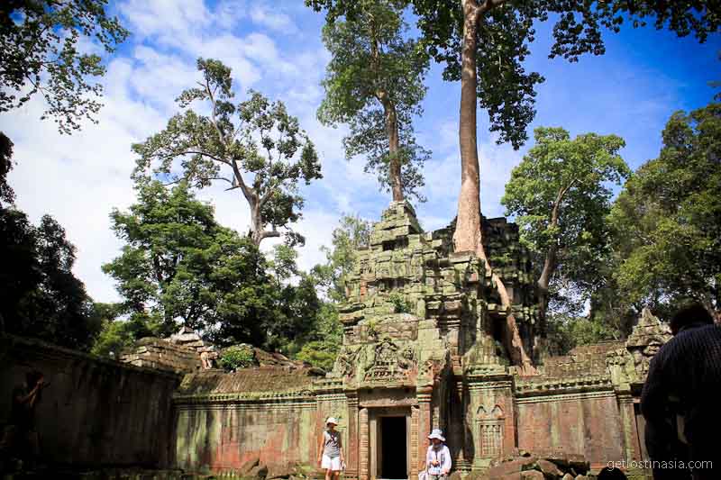 Angkor temple tha phrom